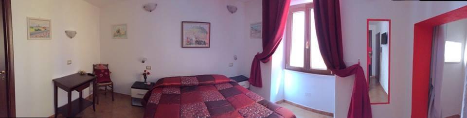 Ada'S Guest House Bosa Quarto foto