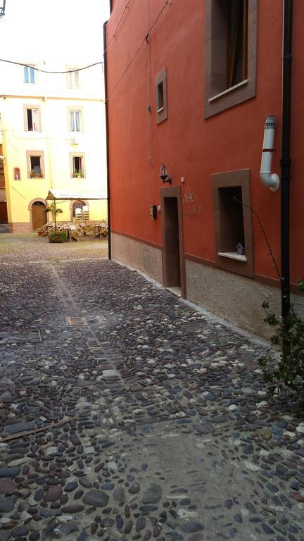 Ada'S Guest House Bosa Exterior foto